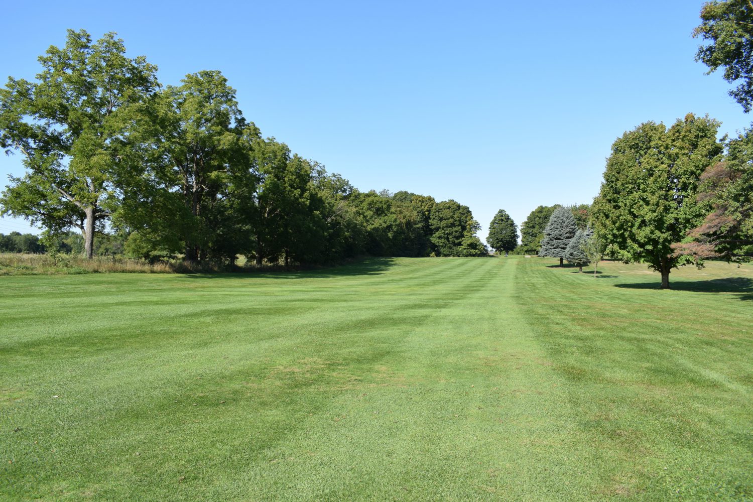 Sunberry-Golf-Club-Course-4